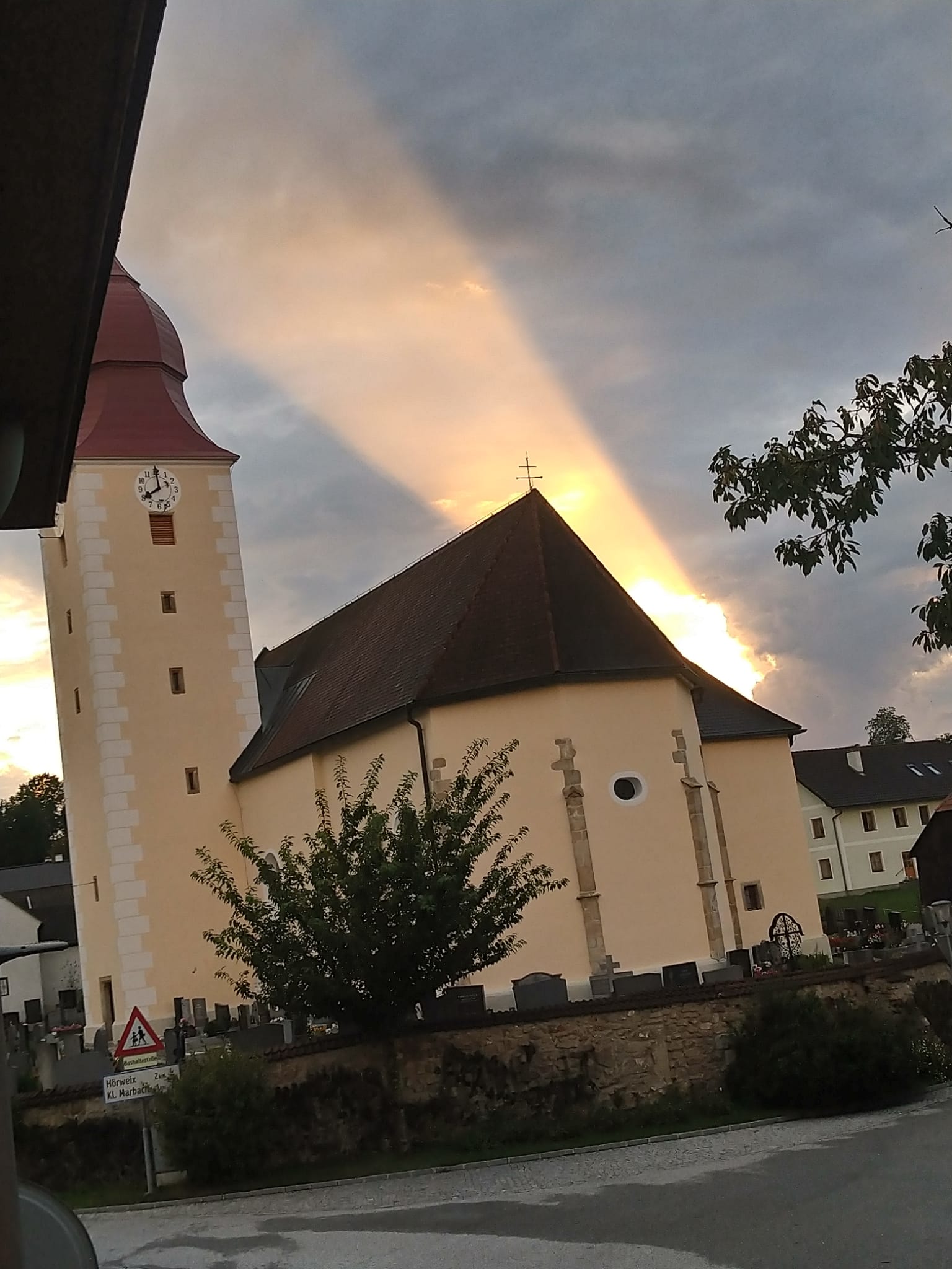 Kath. Pfarrkirche hl. Jakobus der Ältere in Marbach am Walde.jpg